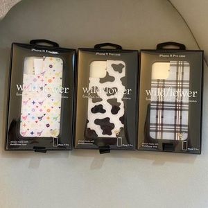 MOO MOO // MONOGRAM // BLUE PLAID WILDFLOWER CASES